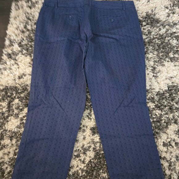 Women's size 12 Capris - Picture 3 of 4